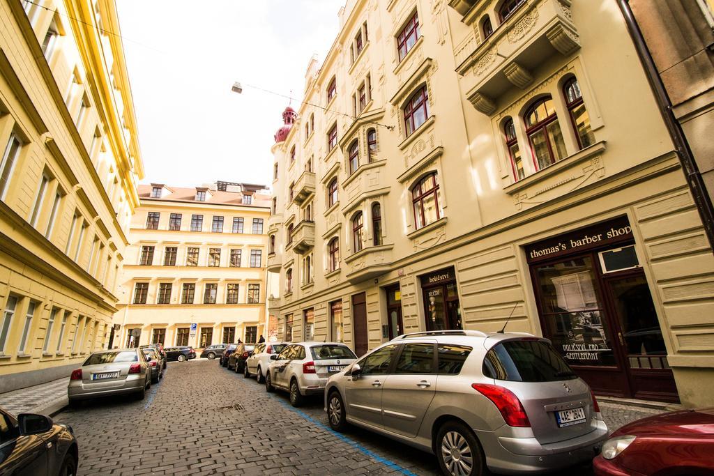 Business Class Ruterra Suite Prague Exterior photo